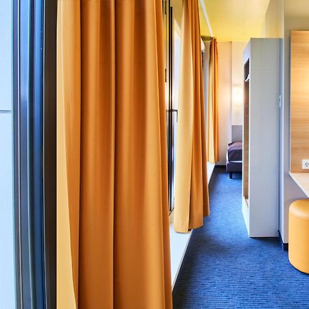 B&B Hotel Frankfurt-Hbf Франкфурт на Майн Екстериор снимка