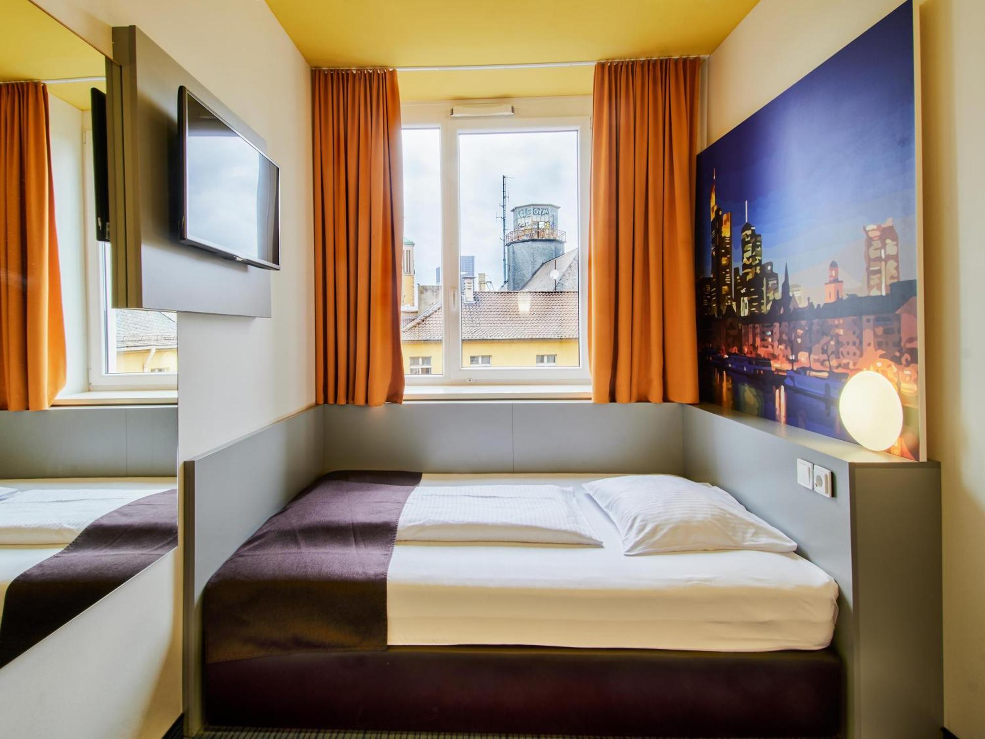 B&B Hotel Frankfurt-Hbf Франкфурт на Майн Екстериор снимка