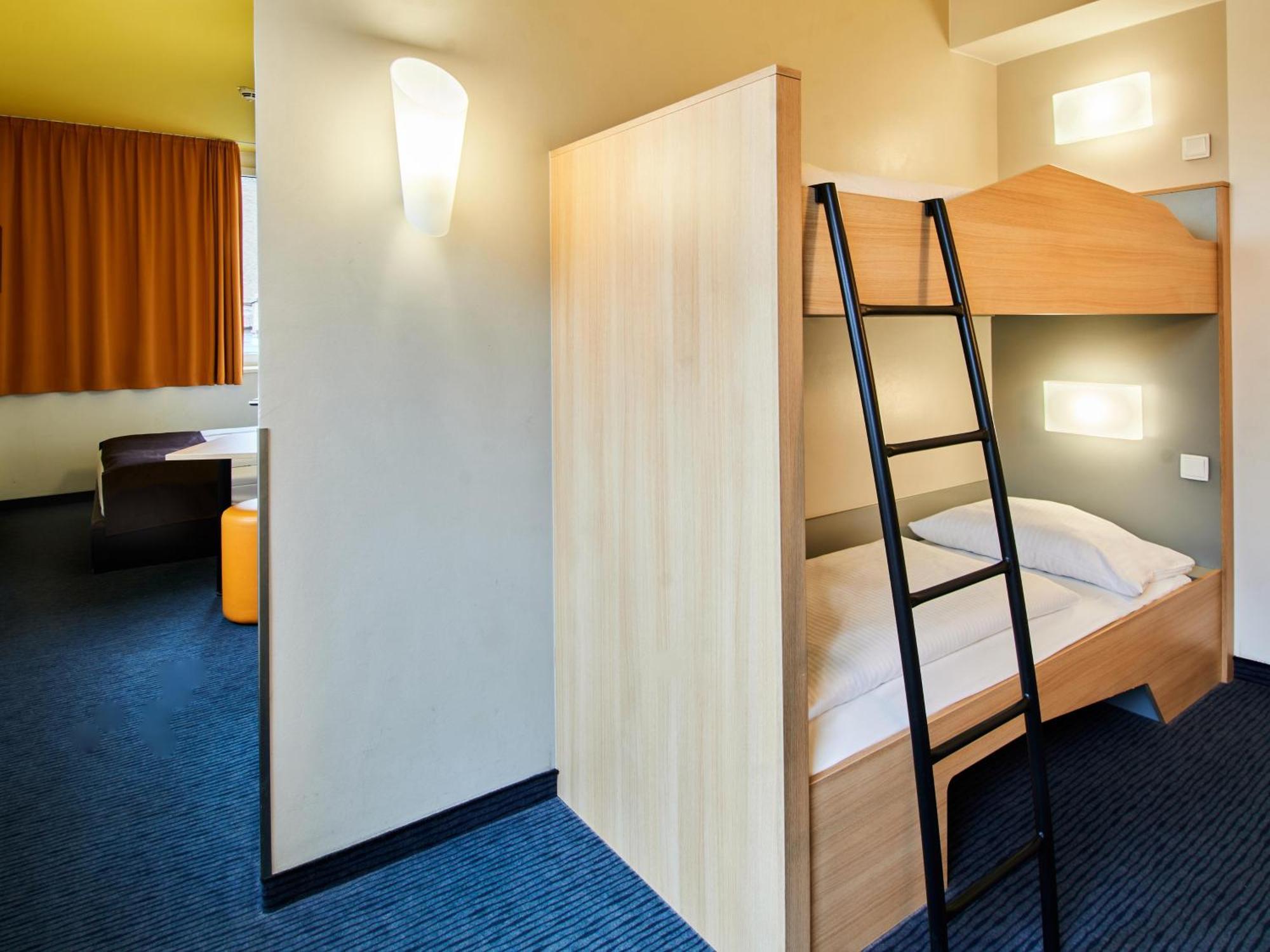 B&B Hotel Frankfurt-Hbf Франкфурт на Майн Екстериор снимка