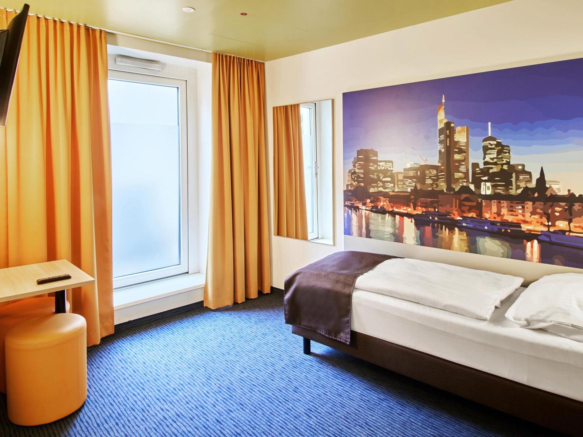 B&B Hotel Frankfurt-Hbf Франкфурт на Майн Екстериор снимка