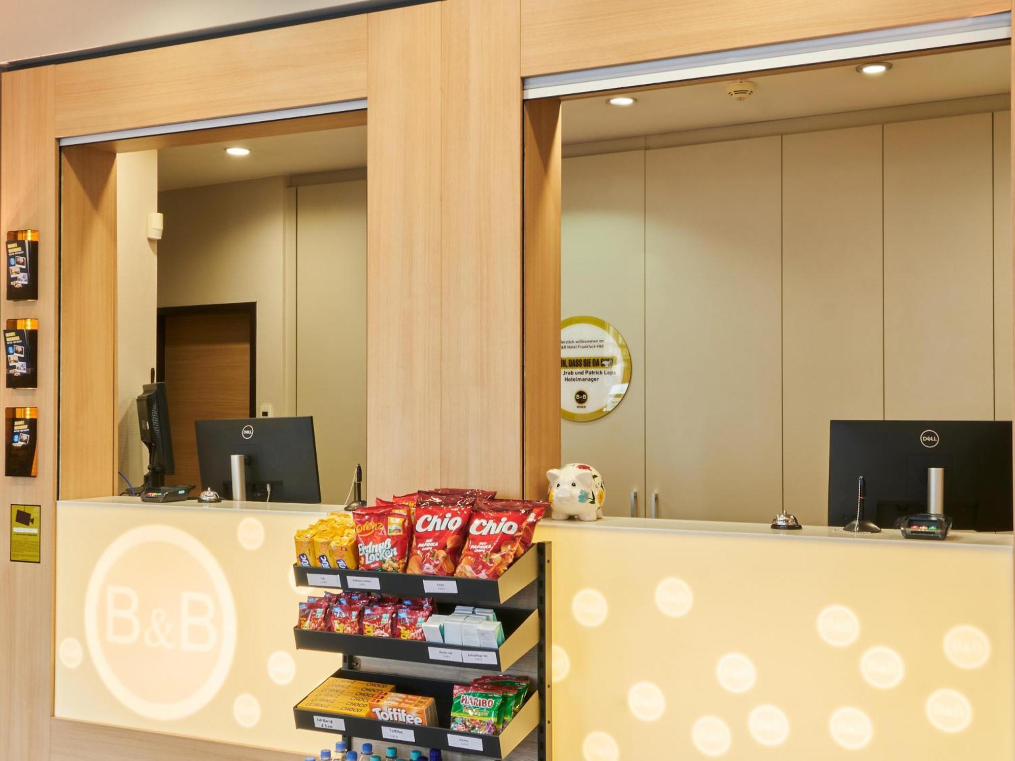 B&B Hotel Frankfurt-Hbf Франкфурт на Майн Екстериор снимка